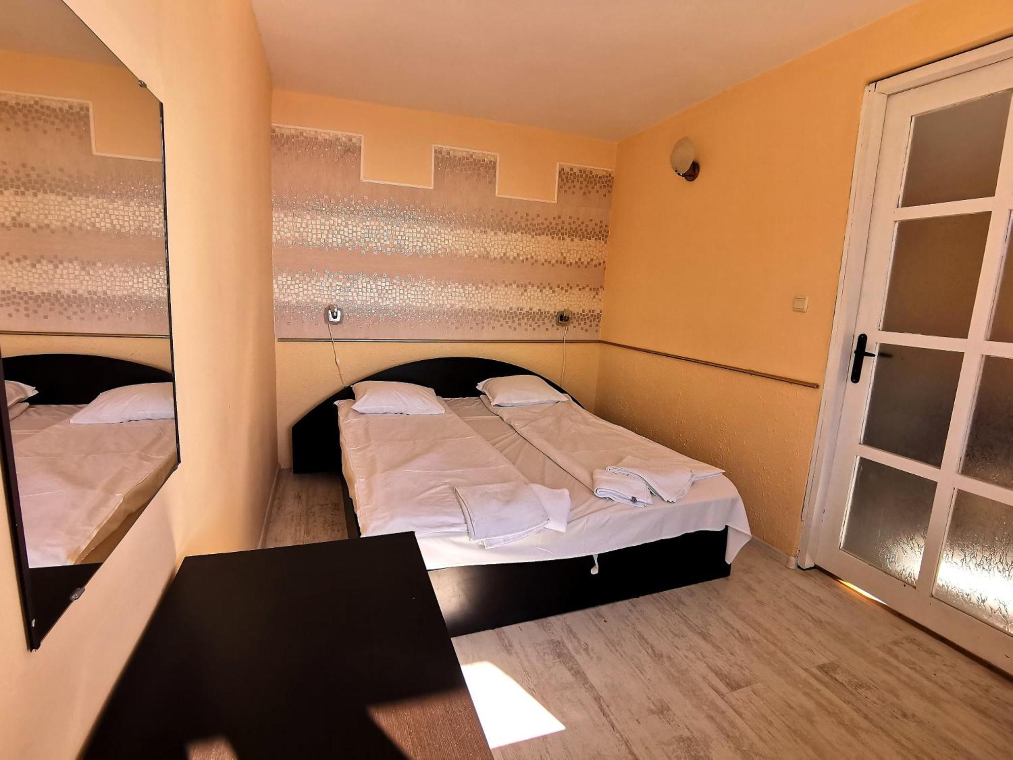 Family Hotel White House Πομόριε Εξωτερικό φωτογραφία