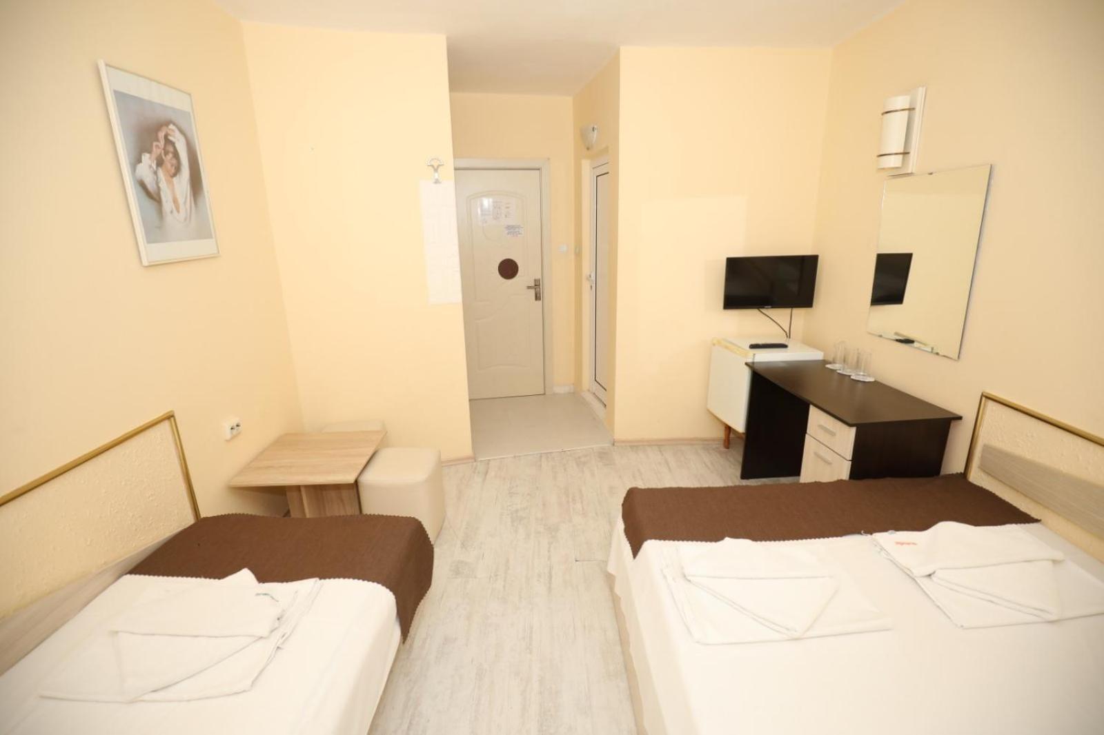 Family Hotel White House Πομόριε Εξωτερικό φωτογραφία