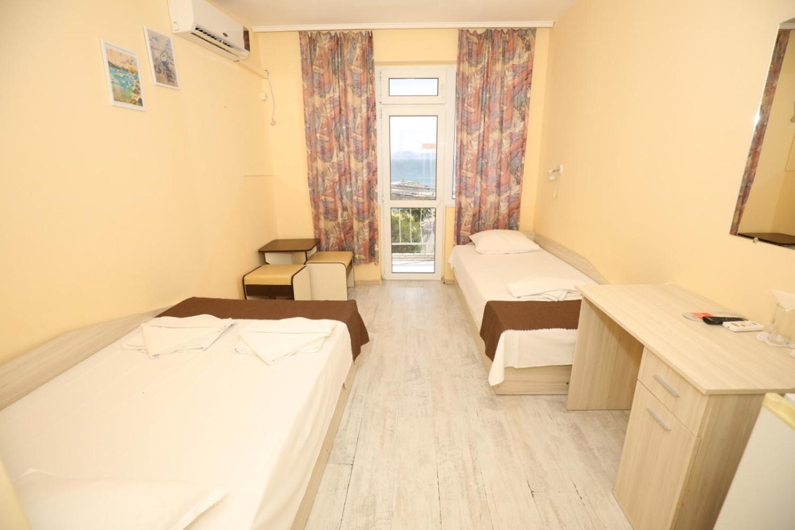 Family Hotel White House Πομόριε Εξωτερικό φωτογραφία